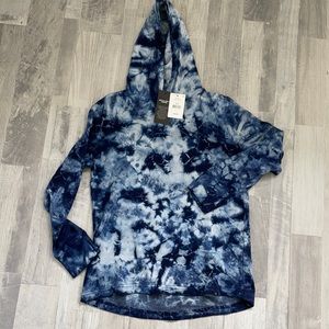 ❤️3/$30- Cotton On Kids Sweater